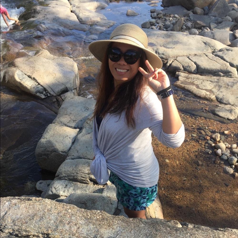 Meet your Posher, Nievina